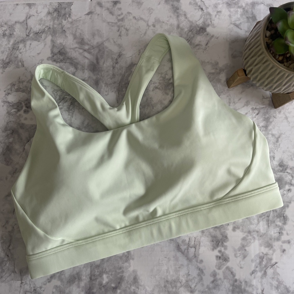 ATHLETA Sports Bra pullover crossback keyhole comfort stretch women's large